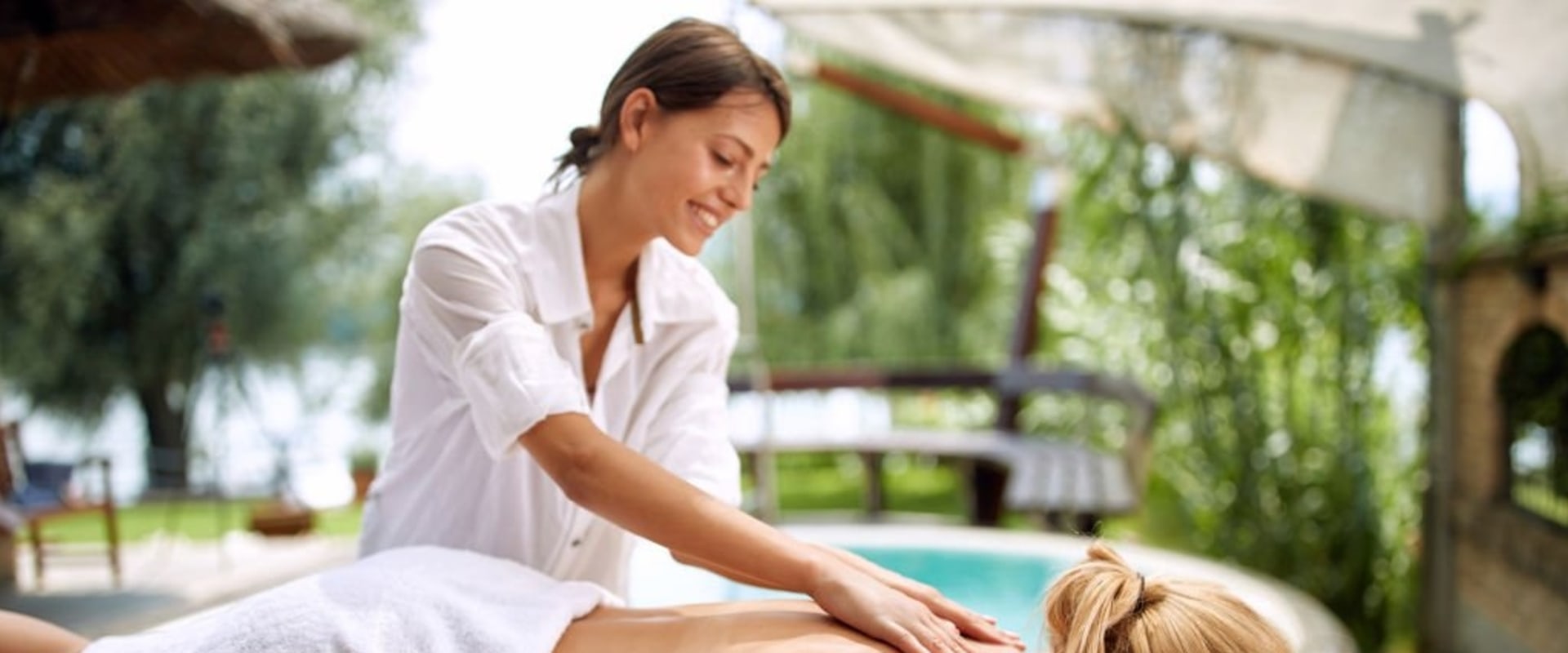 Thai Massage Vs Deep Tissue Massage Which Is Better